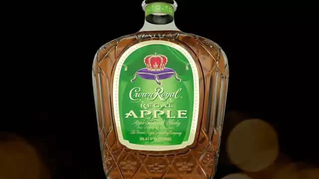 Crown Royal – Regal Apple Bottle